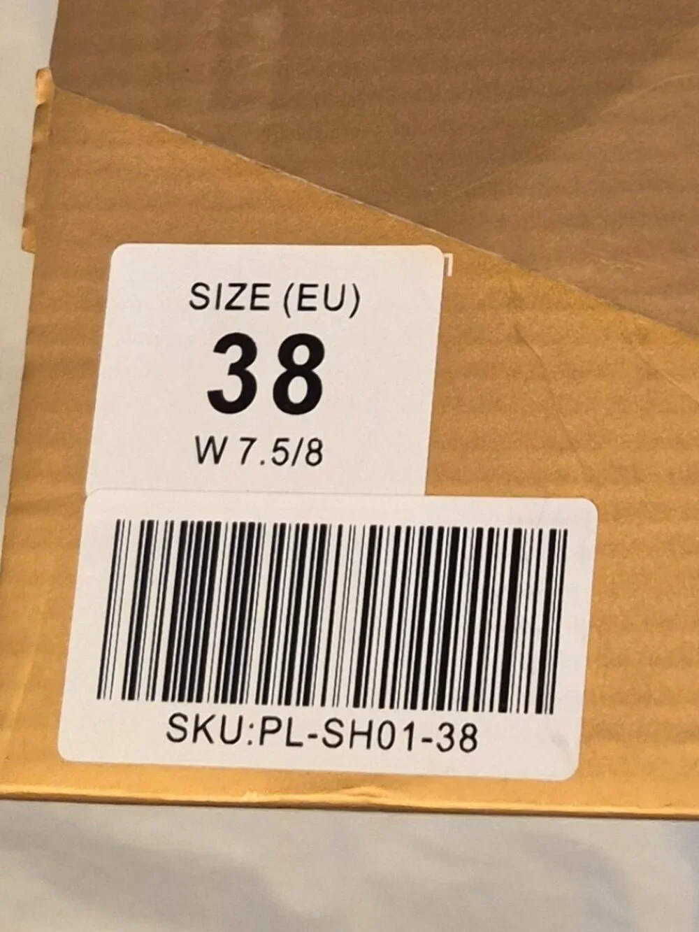 NEW In Box Peloton Womens 7.5 PL-SH-01 Women's Indoor Cycling Shoes With Cleats